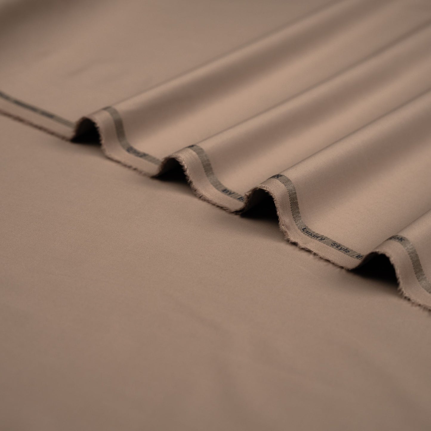 HUGO - EXTRA SOFT WASH & WEAR.