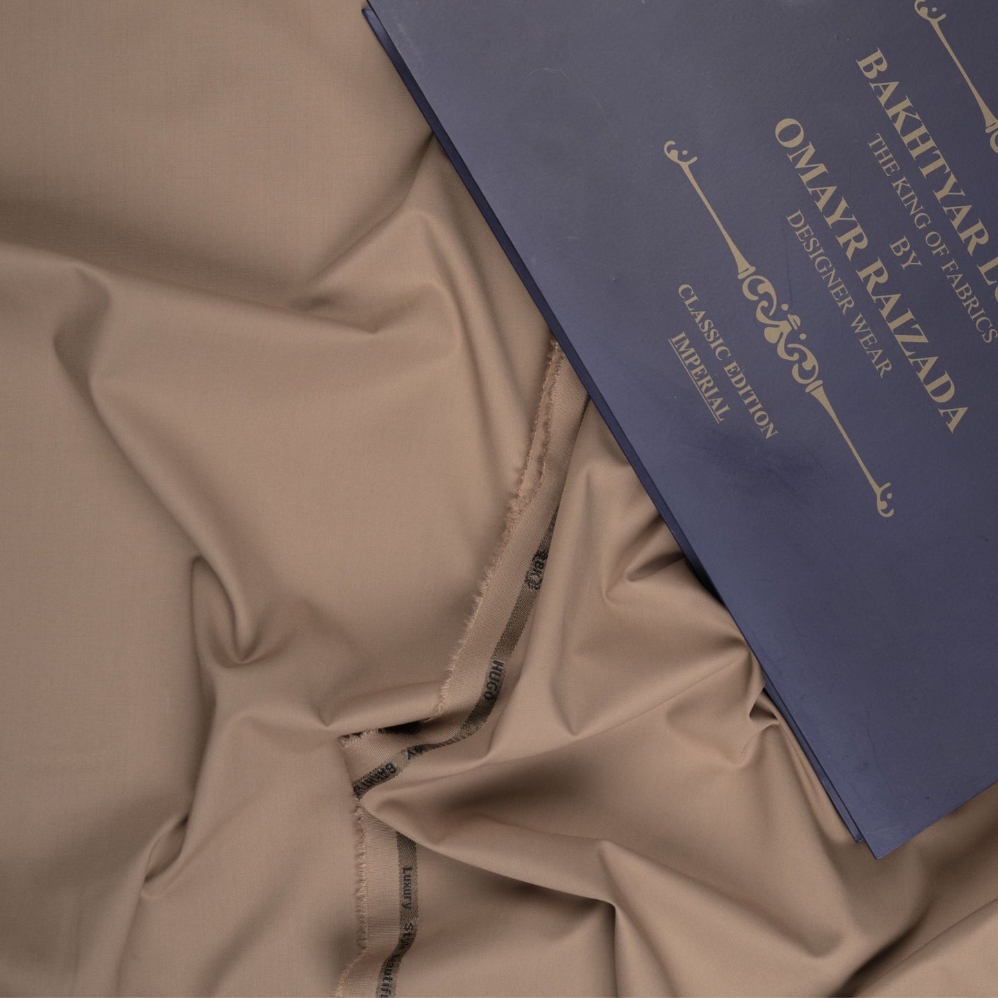 HUGO - EXTRA SOFT WASH & WEAR.